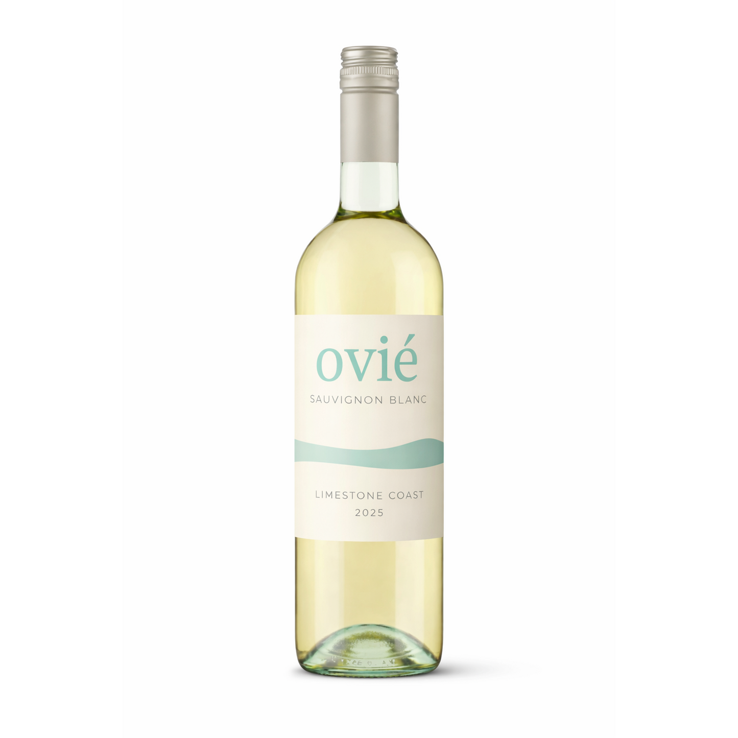 OVIÉ Sauvignon Blanc Limestone Coast 2025 wine bottle on white background